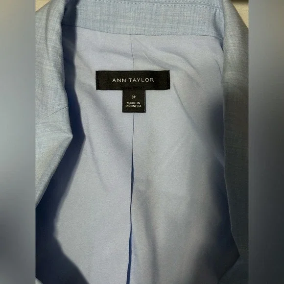 Ann Taylor Blue Single Button Longline Blazer NWOT - Picture 10 of 12